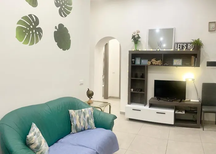 New Varese Venus Apartment